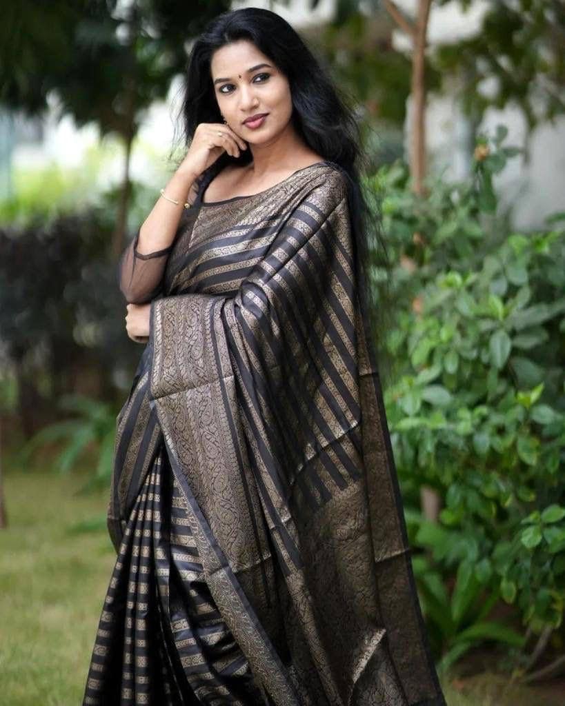 Banarasi Jacquard Saree With Blouse