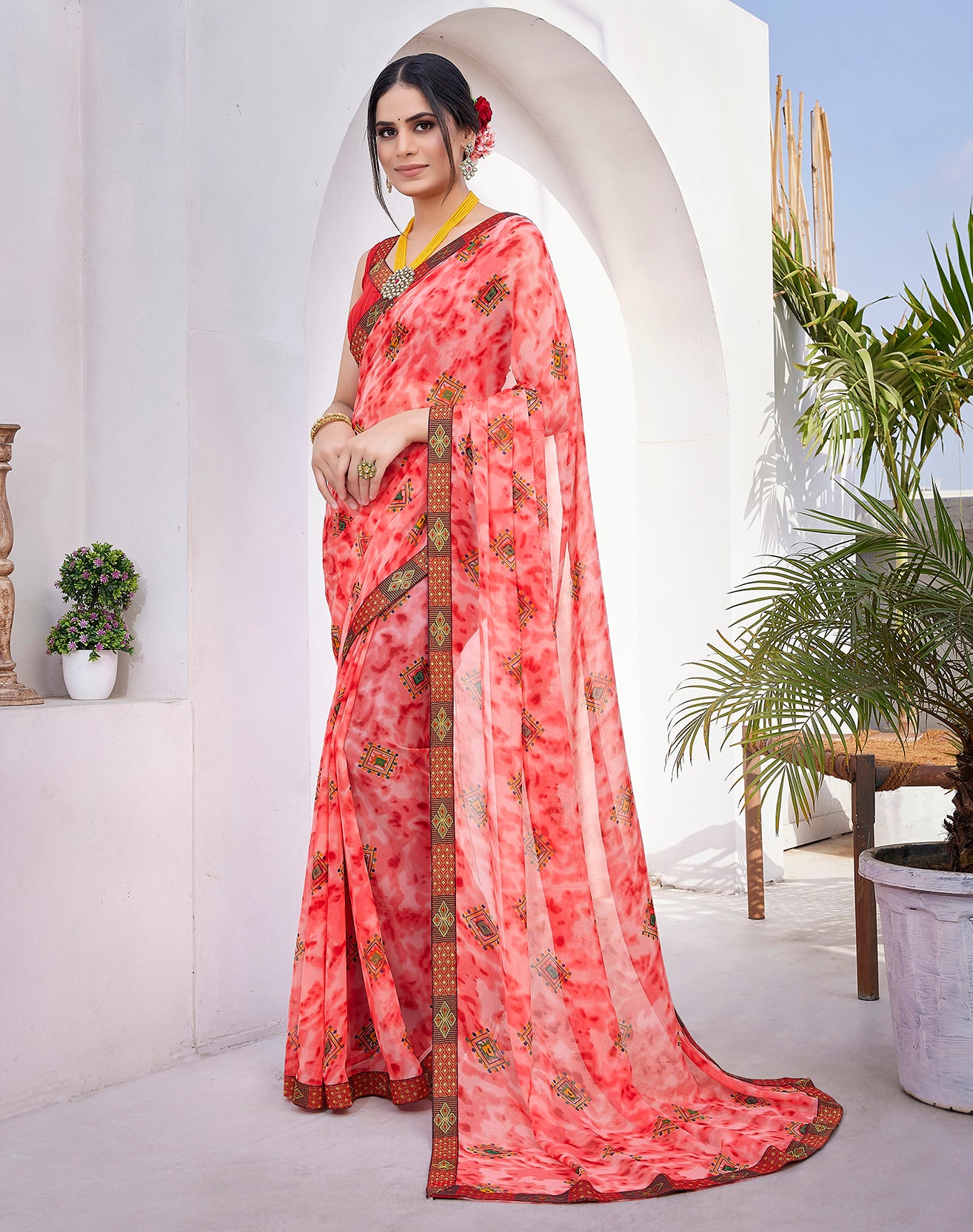 Supikart Elegant Georgette Saree with Blouse Piece