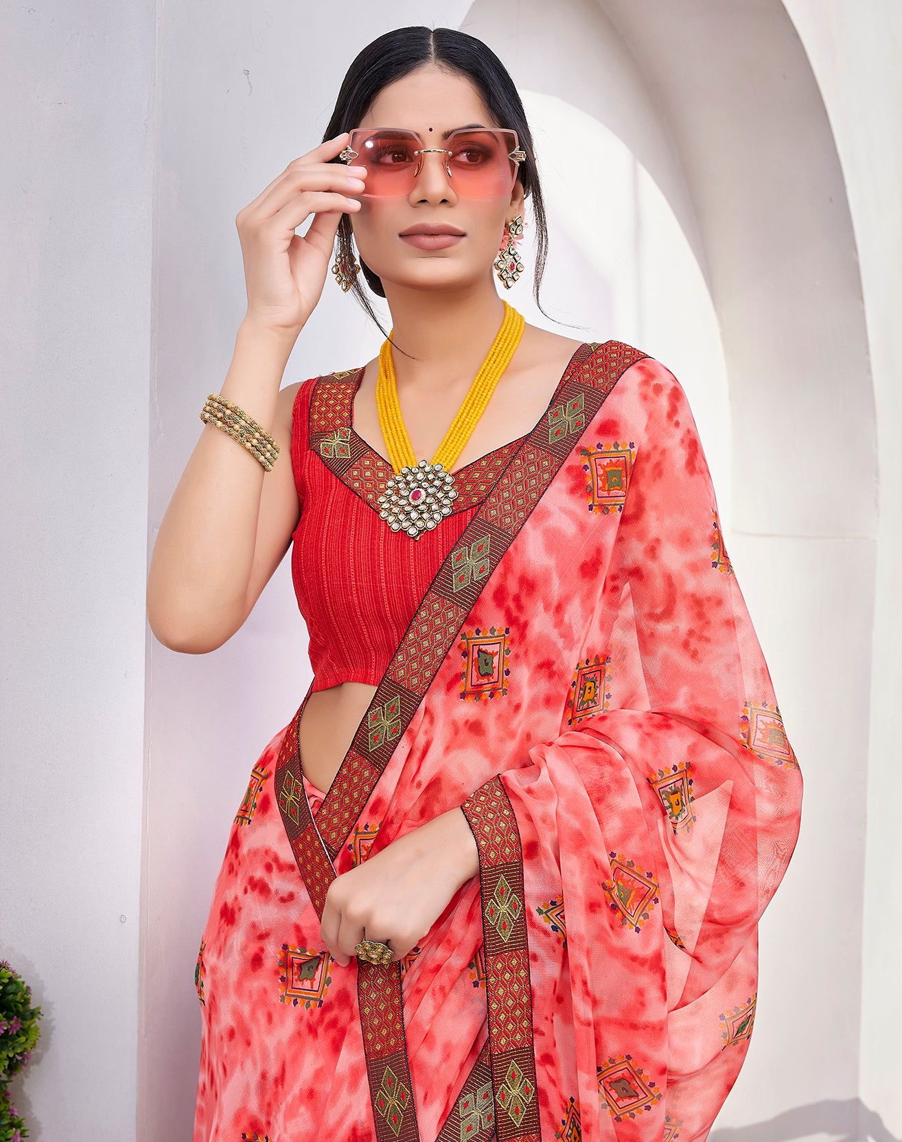 Supikart Elegant Georgette Saree with Blouse Piece