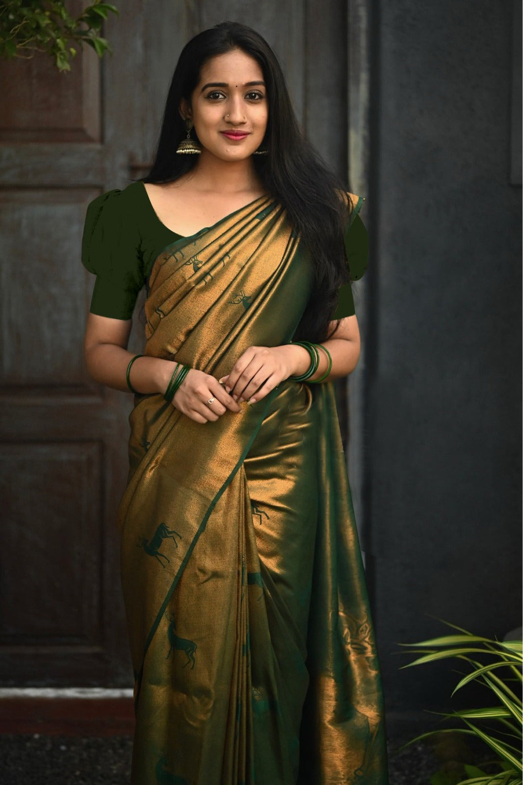 Banarasi Jacquard Saree With Blouse