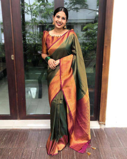 Banarasi Jacquard Saree With Blouse