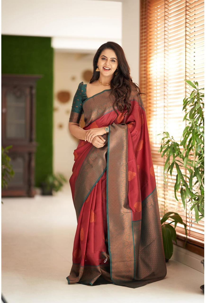 Banarasi Jacquard Saree With Blouse