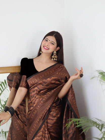 Banarasi Jacquard Saree With Blouse