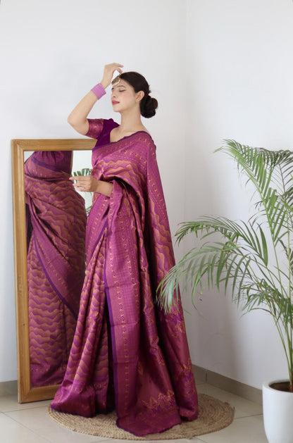 Banarasi Jacquard Saree With Blouse